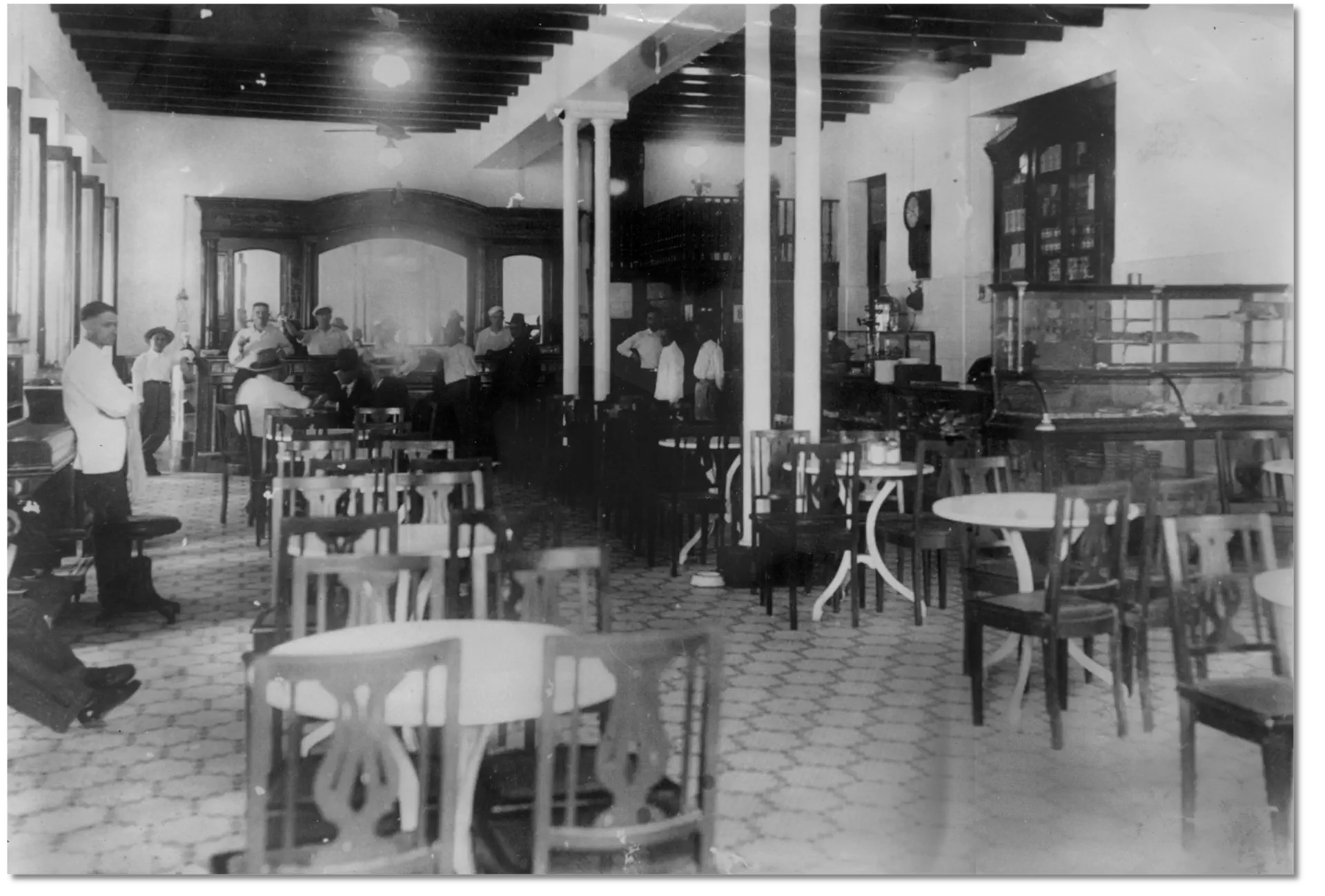 Interior del Gran Café del Porta en 1939